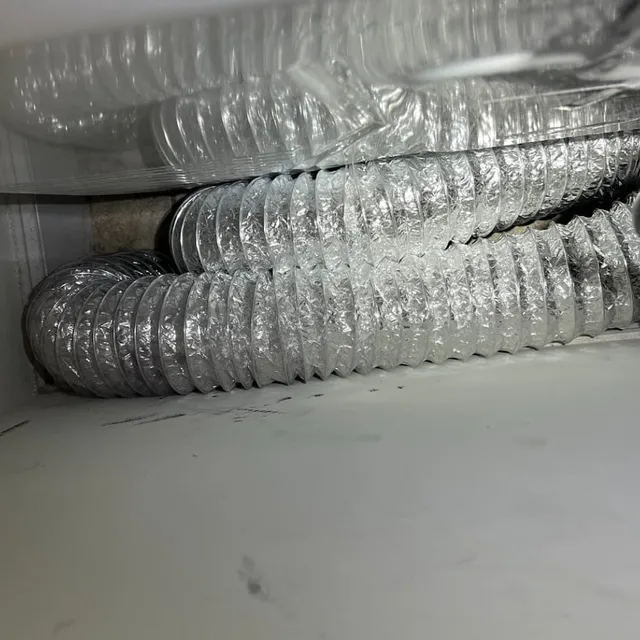 Tangled transition hose