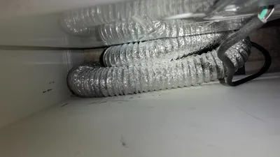 Tangled transition hose