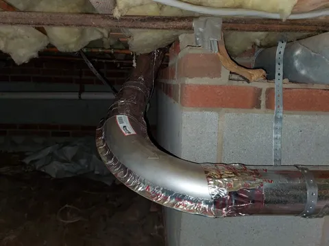 Dryer vent efficient turn