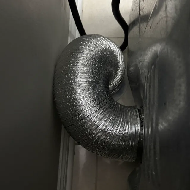 Dryerflex transition on a dryer in Creekridge Eden