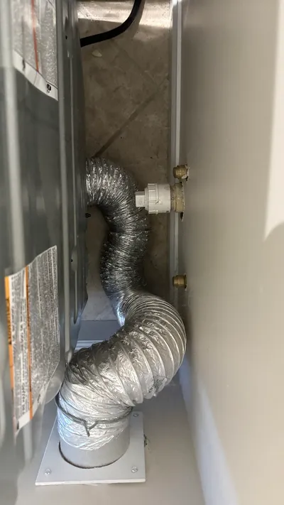 Long foil flex dryer transition behind a Sunset Hills dryer