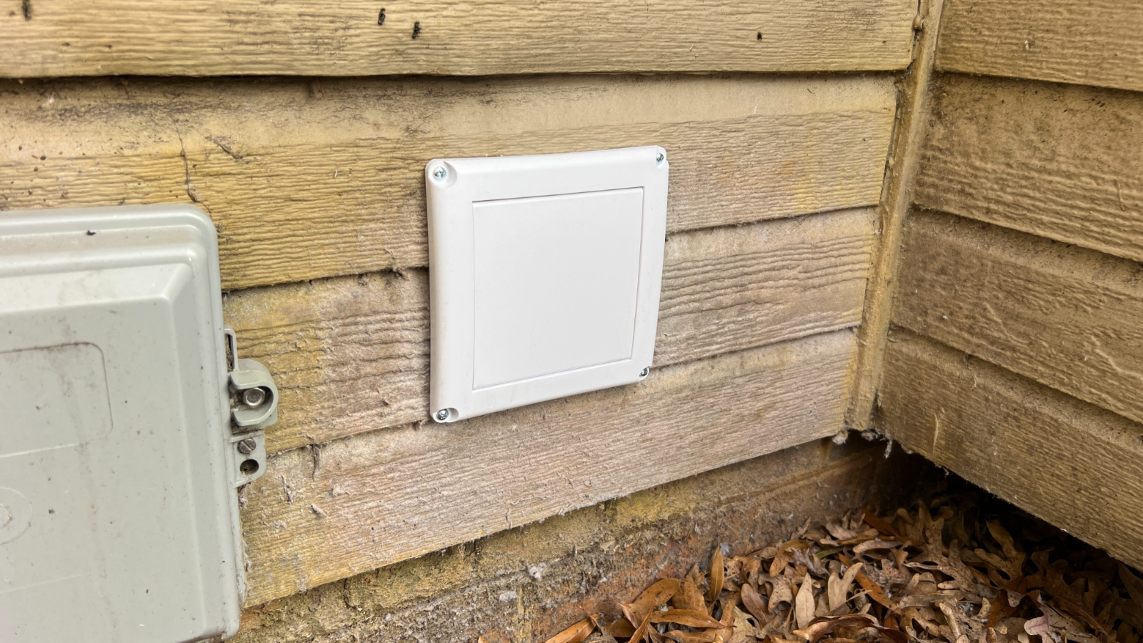 One Flap dryer vent cover